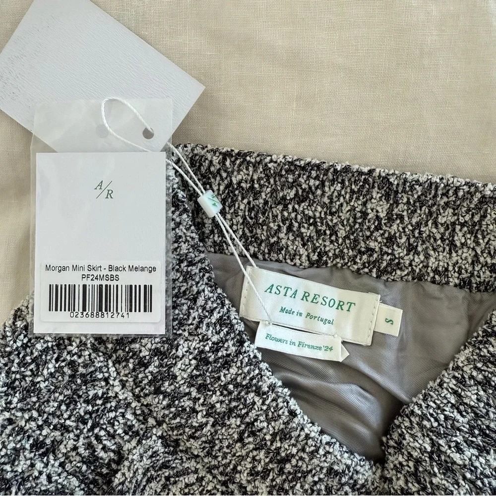 Asta Resort Morgan Mini Skirt Black Melange - Picture 2 of 5